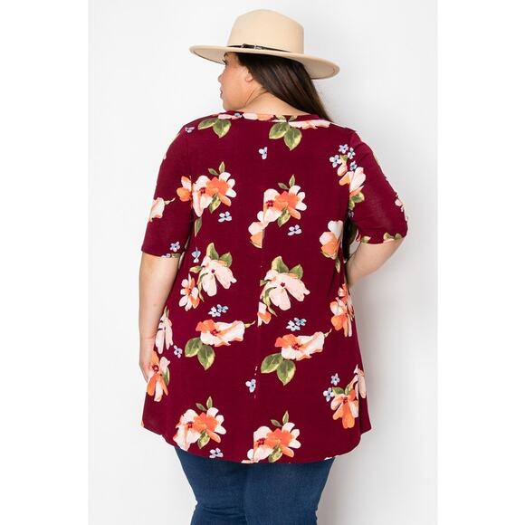 066 Curvy Lovey V-Neck Floral Print Short Sleeve Tunic Top in Wine - Picture 3 of 5